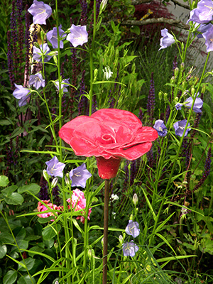 Höri Bodensee Wangen Blüte aus Ton / Keramik Garten Stecker Rot